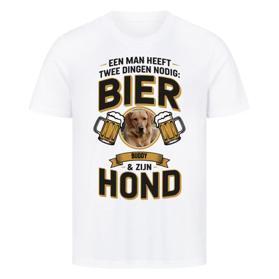 Een man heeft twee dingen nodig: bier en zijn hond – Premium T-shirt gepersonaliseerd